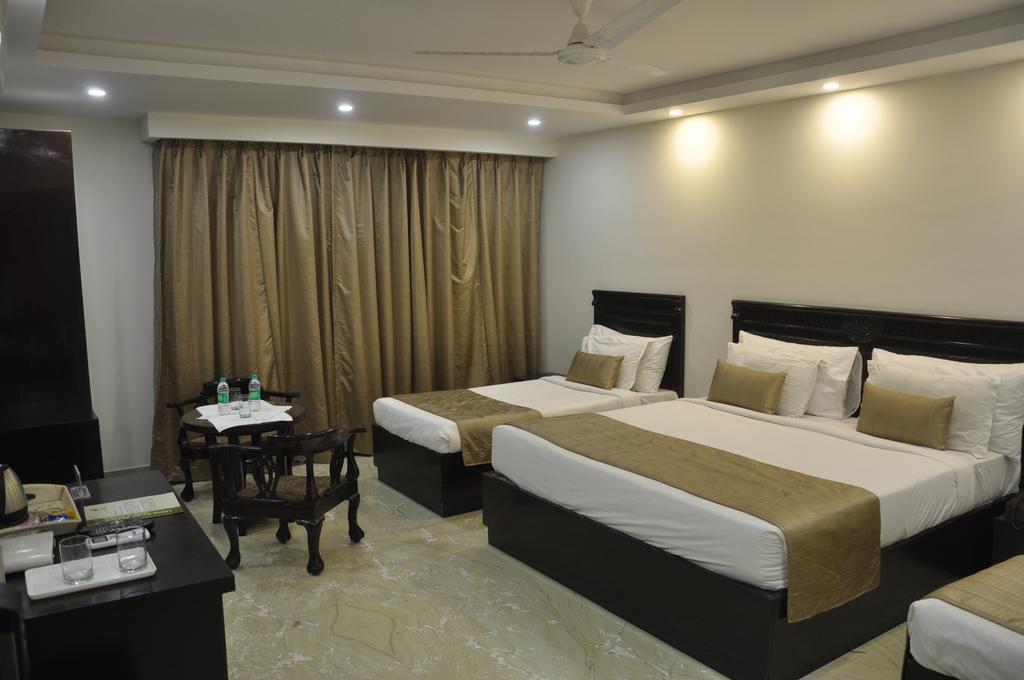 Hotel Genx Usha Kiran Agra Agra  Zimmer foto
